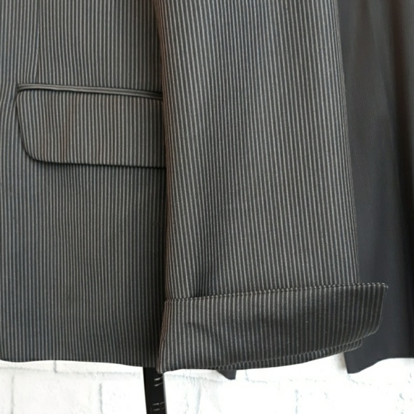 SALE. Zanella Italian suit - Picture 3 of 7